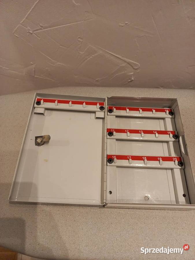 Skrzynka na klucze sprzedam