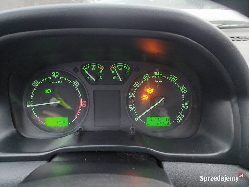 koda Octavia 19TDi KombiKlima gniazdo USB Sucha Beskidzka