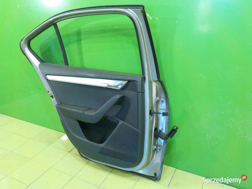 OCTAVIA III 13r 16 TDI HB 5D drzwi lewe tyl Suków