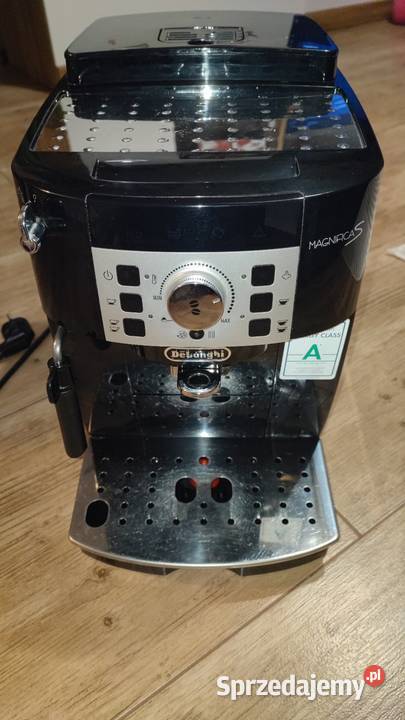 Ekspres do kawy delonghi magnifica s AGD