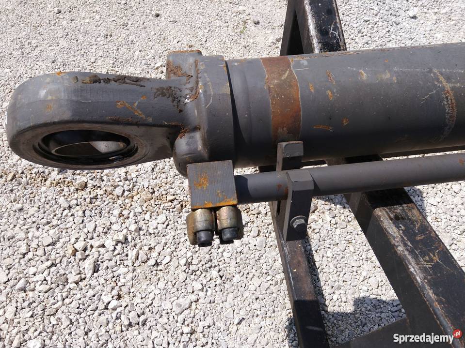 Siłownik Volvo EC 360 380 390 460 290 300 340 Kielce sprzedam