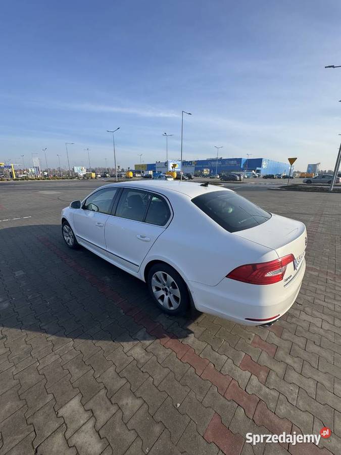 Skoda Superb FL 2014r 20tdi 170 1968cm3 Superb Zbuczyn