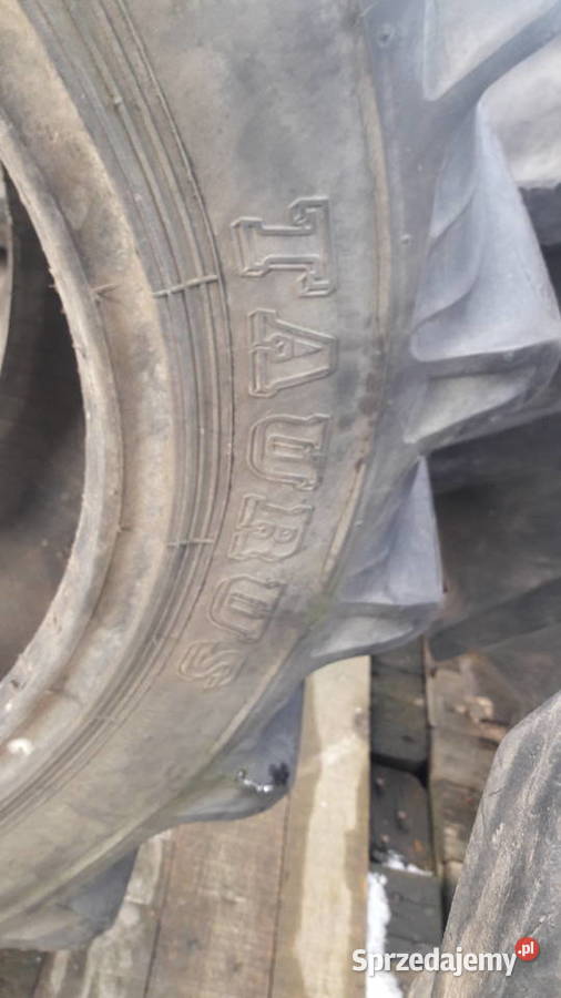 Posiadam na sprzedaż oponę 320 x 70 r 24 Bochnia