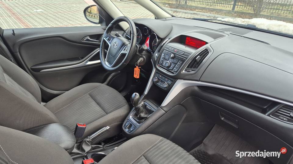 ZAFIRA 14 140 7 OSOBOWA OPŁACONA podkarpackie Rzeszów