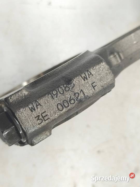 TŁOK KORBOWÓD 16 SCE Dacia Duster II 20172024