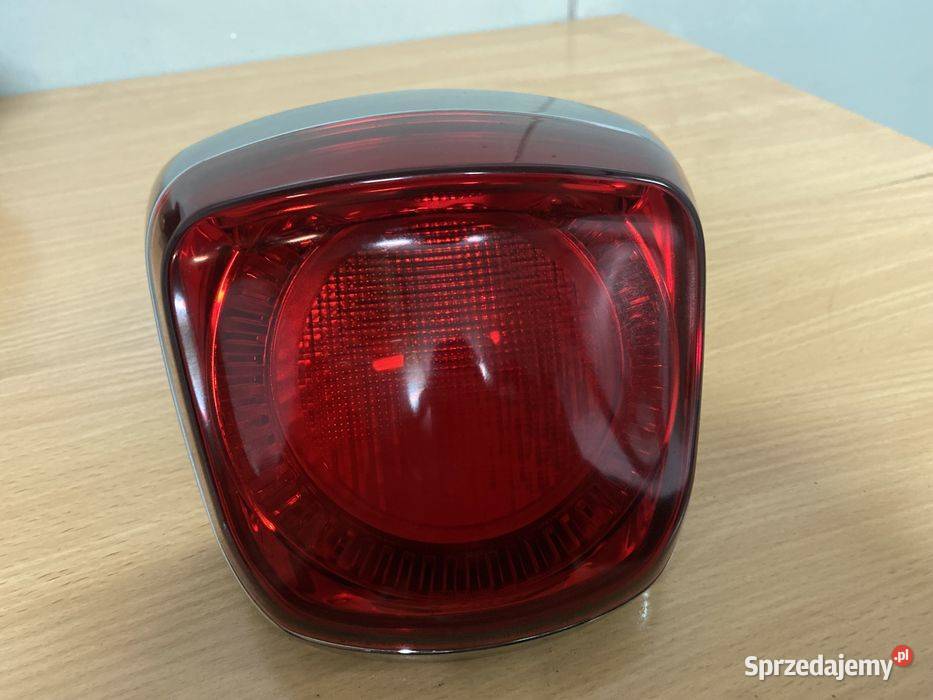 Piaggio Vespa Primavera Lampa Tył TYLNA Sprint wielkopolskie