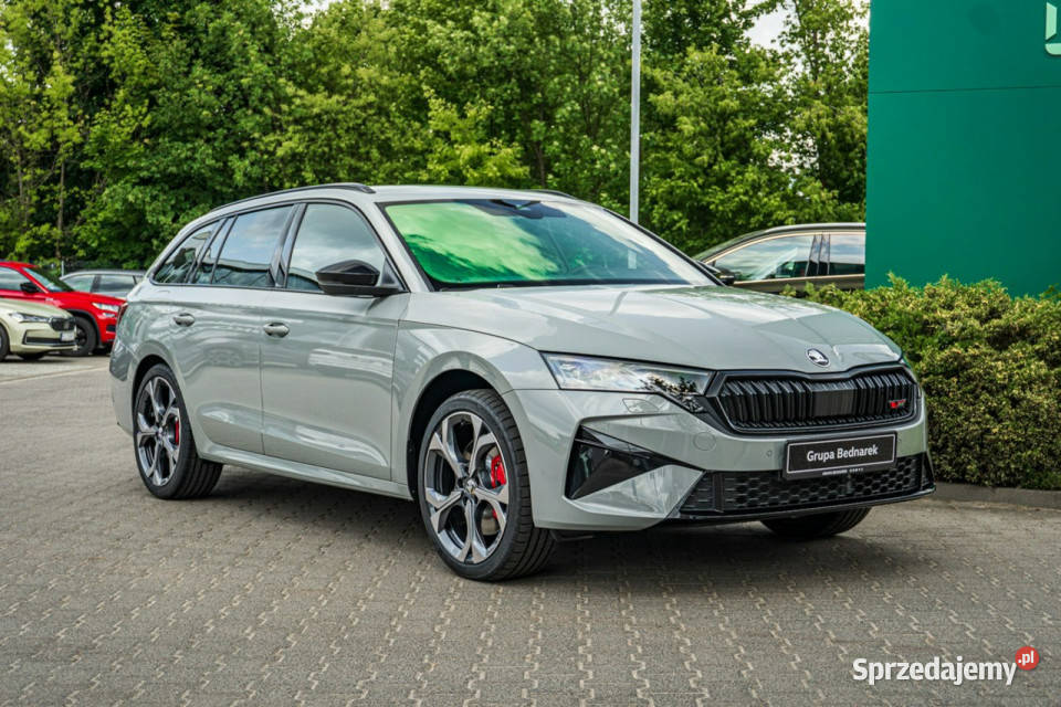 koda Octavia Combi RS 20 TSI 265 DSG Dostępna benzyna Łódź