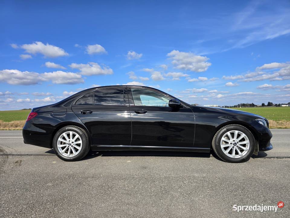 Mercedes e220d kamery 360 Asystent pasa Asystent nieuszkodzony wielkopolskie