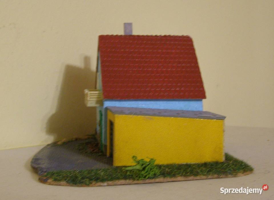 Domek na makietę 26 kolejka skala TT Łódź