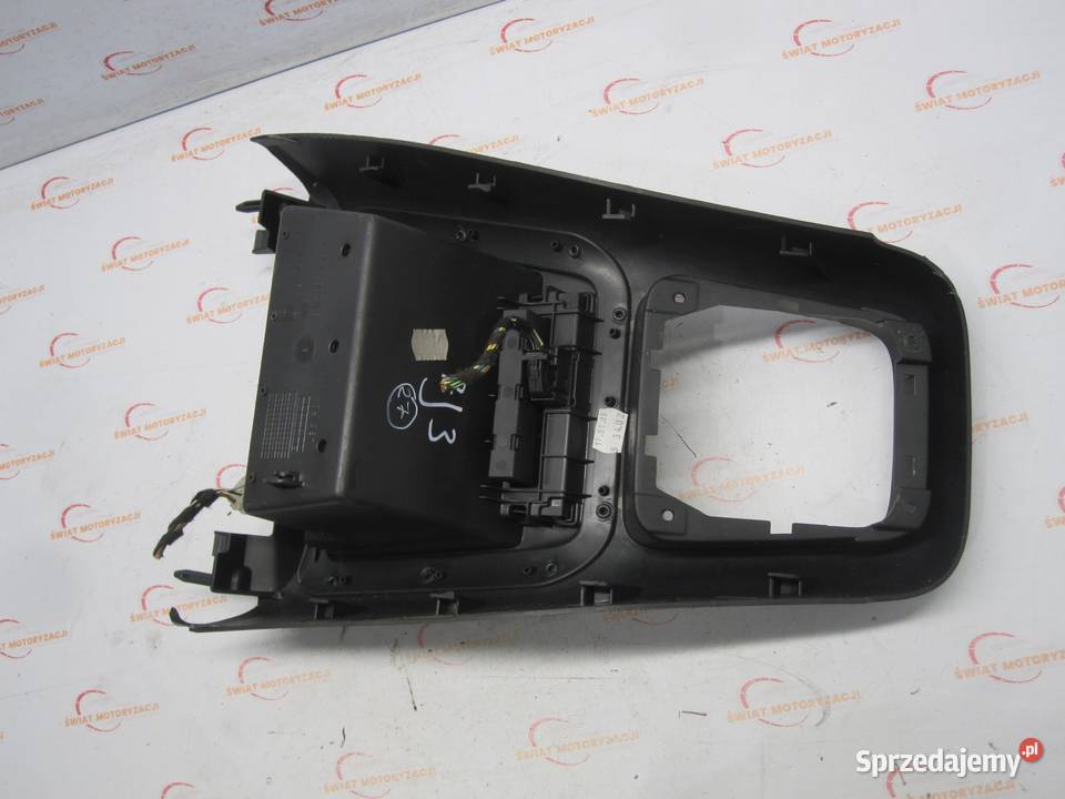 VOLKSWAGEN TIGUAN 5N 08r konsola środkowa świętokrzyskie Kielce sprzedam