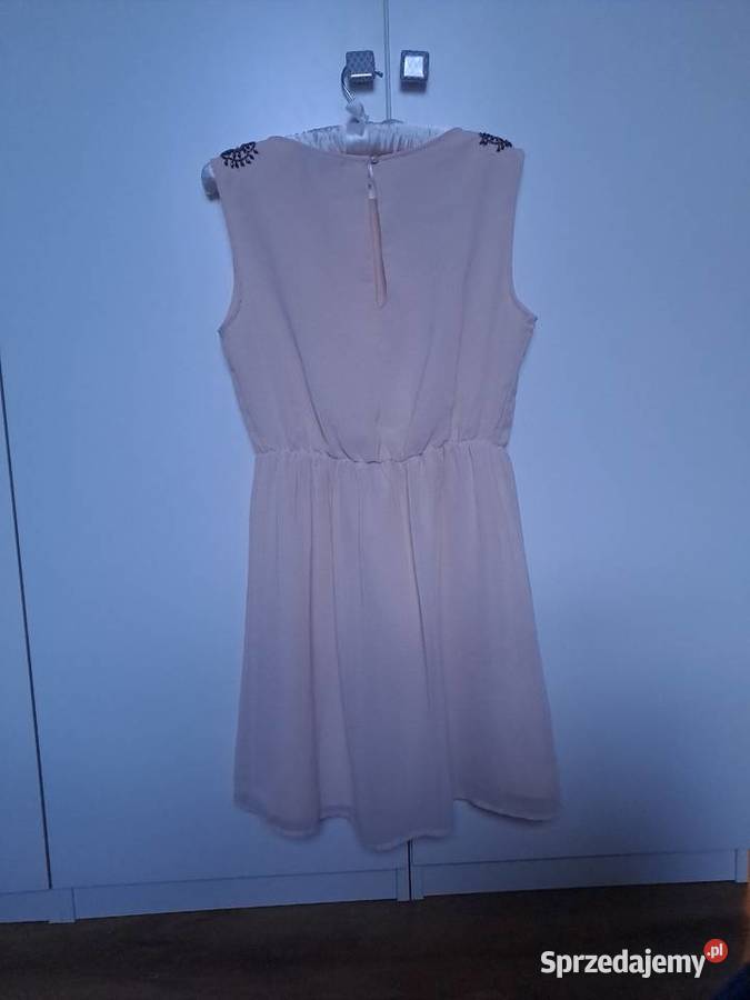 Zara zwiewna sukienka różowa z aplikacjami na Warszawa