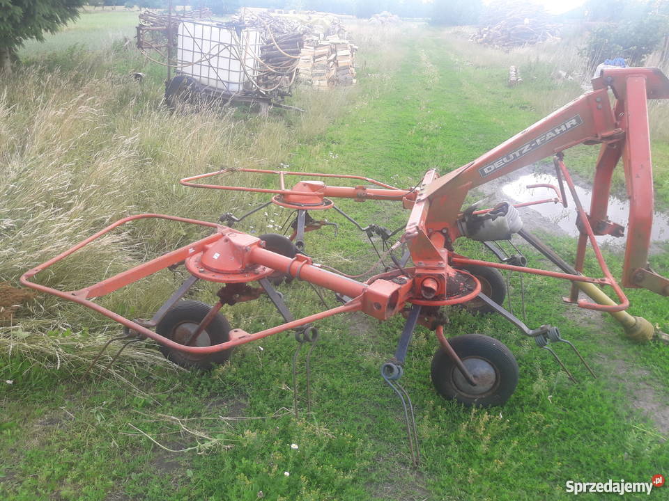 Przetrząsarka Deutz Fahr KH 400 Gołogóra