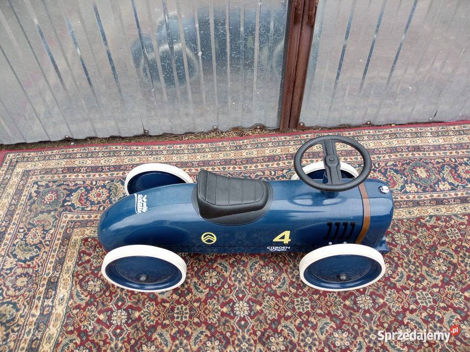 Samochód zabawkę sprzedam Samochody i pojazdy