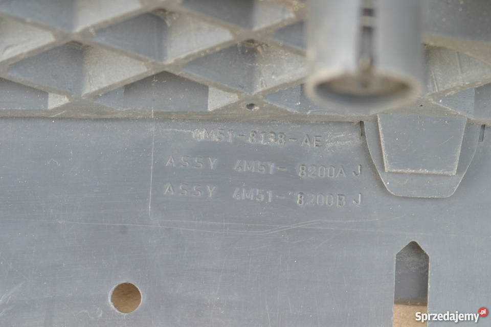 FORD FOCUS MK2 II 0407 ATRAPA GRILL CHŁODNICY Bieleń