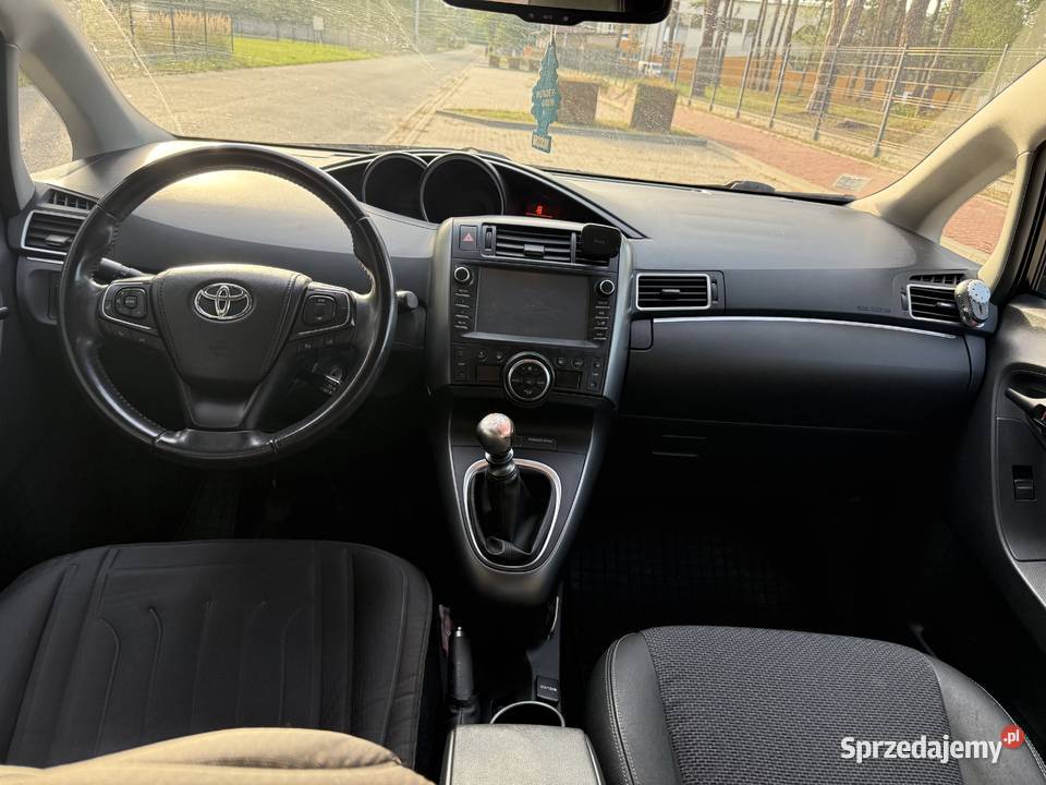Toyota Verso 16 TDI 2017 Bogate wyposażenie