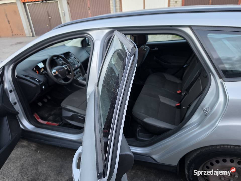 FORD FOCUS 16 DIESEL 196 PRZEBIEGU