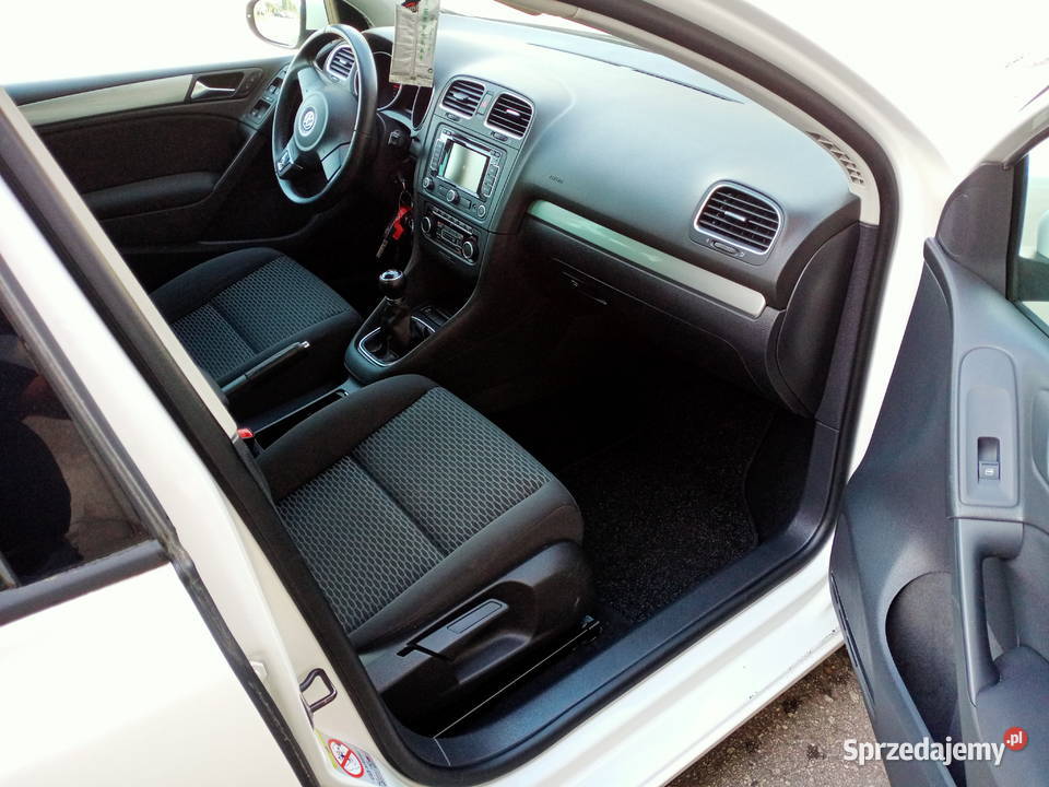 Volkswagen Golf 16 TDI 105 koni 2011 stan Golf Poznań sprzedam