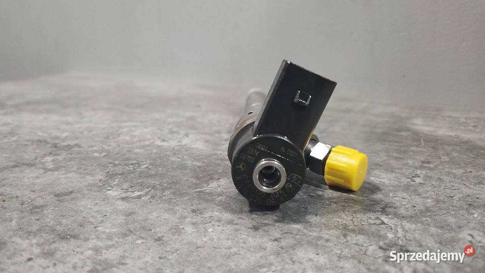 WTRYSKIWACZ BOSCH MERCEDESBENZ 22 CDI Kartuzy