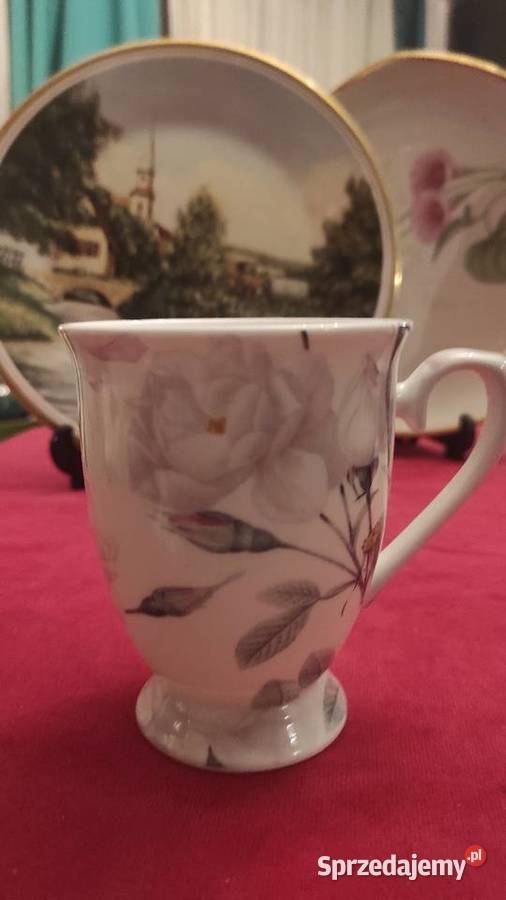 KUBEK BIAŁA RÓŻA
FINE BONE PORCELANA KOSTNA łódzkie Pabianice sprzedam