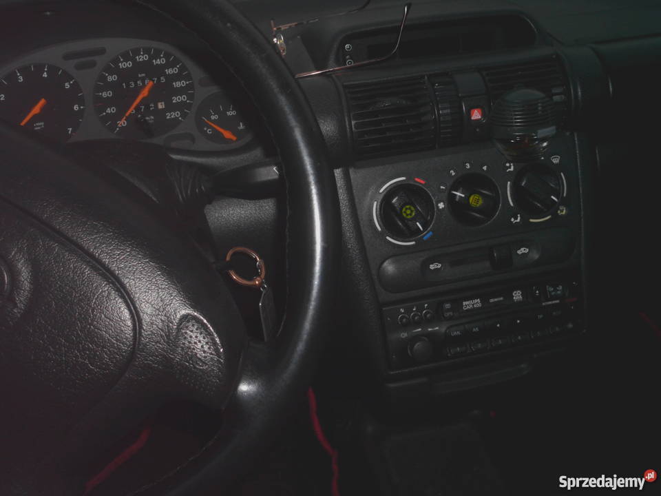 Sprzedam opel tigra tanio