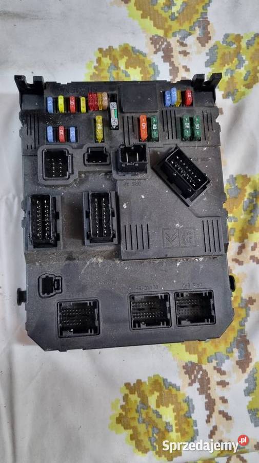 Peugeot 206 14 hdi skrzycznka bezpieczników Zabrze
