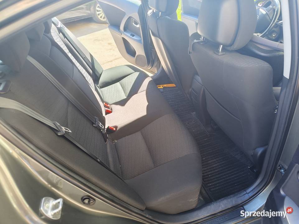Toyota avensis t27 manualna Starachowice sprzedam