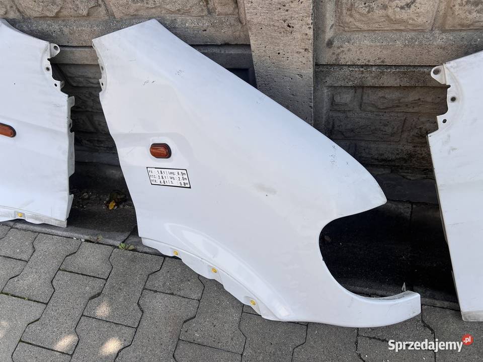 Lewy Prawy Przedni Błotnik RENAULT MASTER II sprzedam