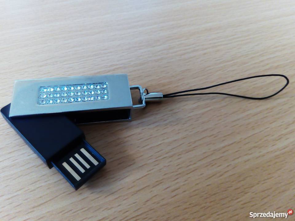 PENDRIVE 8 GB wysadzany kamieniami Swarovskiego Pozostałe Warszawa