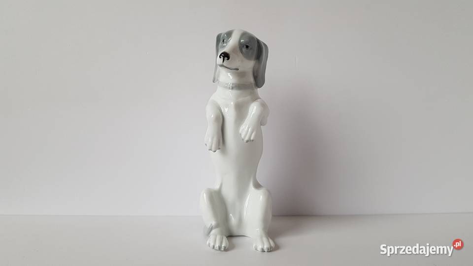 Stara porcelanowa figurka pies Metzler Ortloff Dąbrowa Górnicza