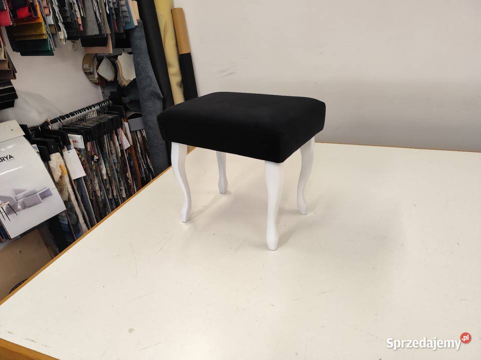 Taboret do toaletki czarny białe nogi Ludwik Toaletki mazowieckie sprzedam