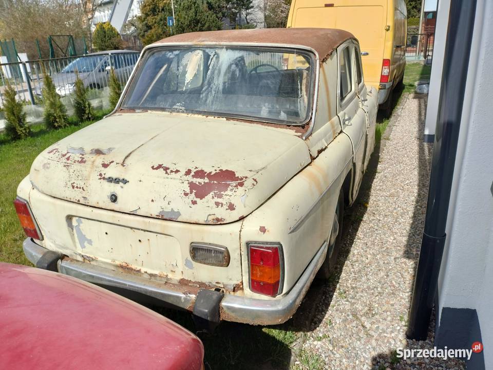 WARSZAWA 224 SEDAN 61r manualna zachodniopomorskie Kołobrzeg