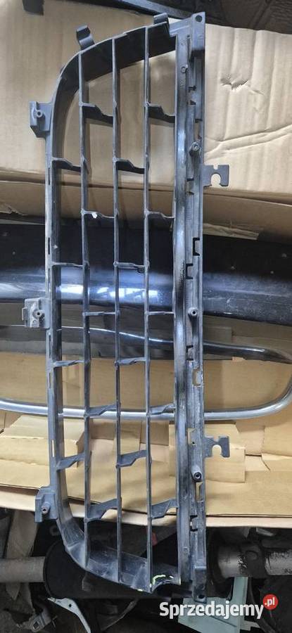 kratka srodkowa dolna zderzaka laguna 3 lift Bełchatów