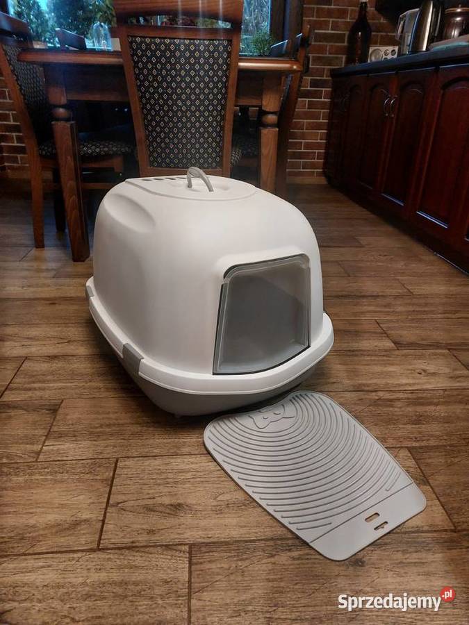 Duża kuwrta Queen Jumbo z podstawką Miłków