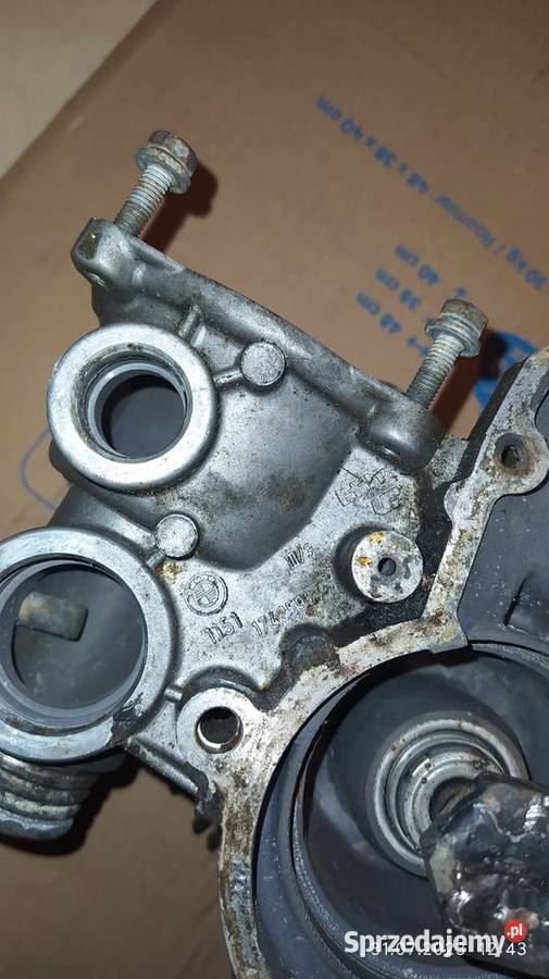 Pompa wody termostat BMW V8 M62 e39 e38 TU Warszawa
