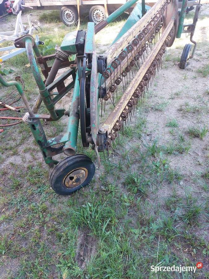 Zgrabiarka grzebieniowa nieuszkodzony Zgrabiarki i przetrząsacze Karsin