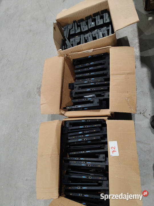 Stacje dokujące laptopów 64 sztuki LENOVO