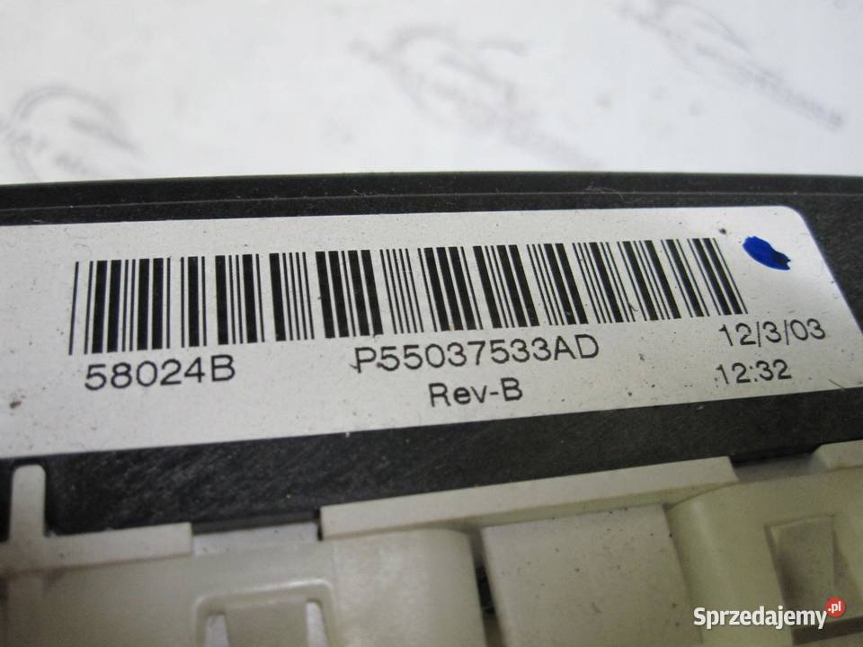 CHEROKEE KJ III 28 CRD 04r Panel sterowania