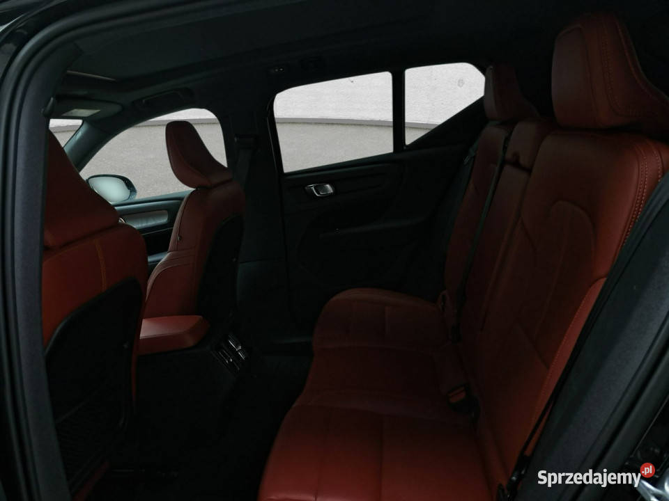 Volvo XC 40 pełny VAT Komorniki sprzedam
