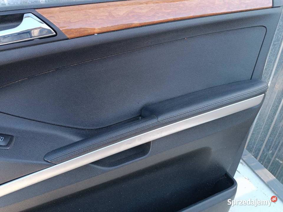 TAPICERKA DRZWI PRAWY PRZÓD MERCEDES ML W164