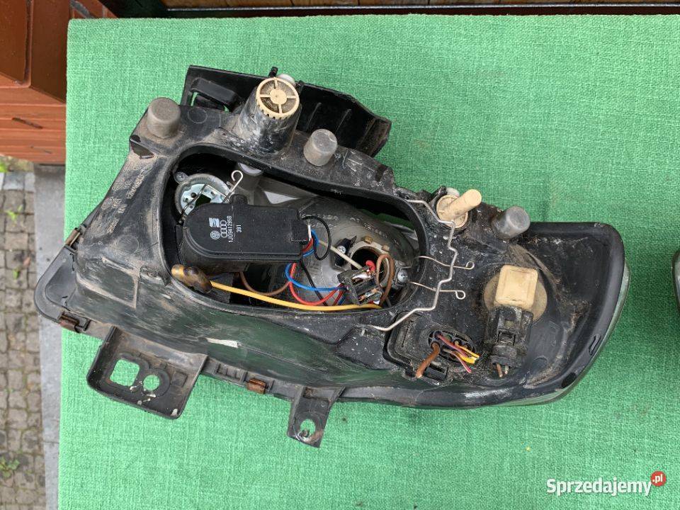 LAMPA SEAT IBIZA lewy przód świętokrzyskie Włoszczowa