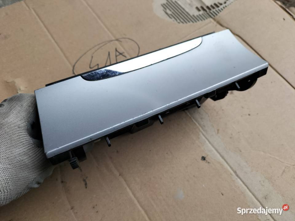 VW PASSAT B6 POPIELNICZKA GNIAZDO POPIELNICZKI Części samochodowe Kamień-Kolonia