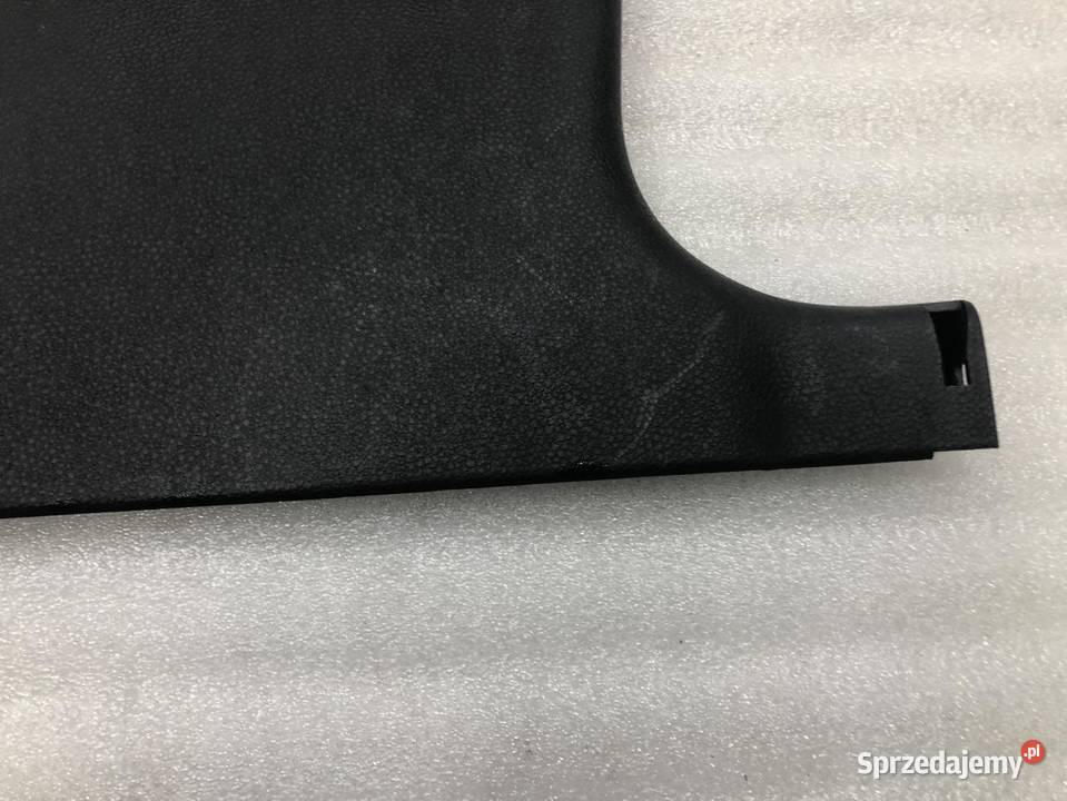 OSŁONA SŁUPKA B PRAWA MERCEDES W204 2046900425