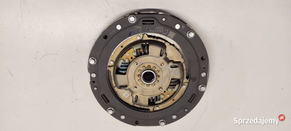 MAZDA 2 TOYOTA YARIS IV SPRZĘGŁO 15 HYBRID 2025 osobowe