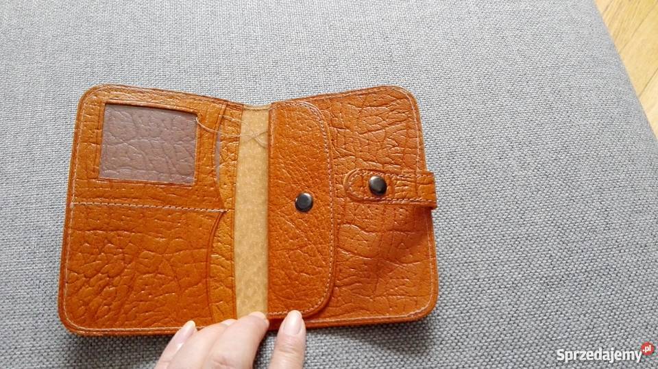 Pamiątki z PRL NOWY DAMSKI SKÓRZANY PORTFEL BEŻ Łódź sprzedam