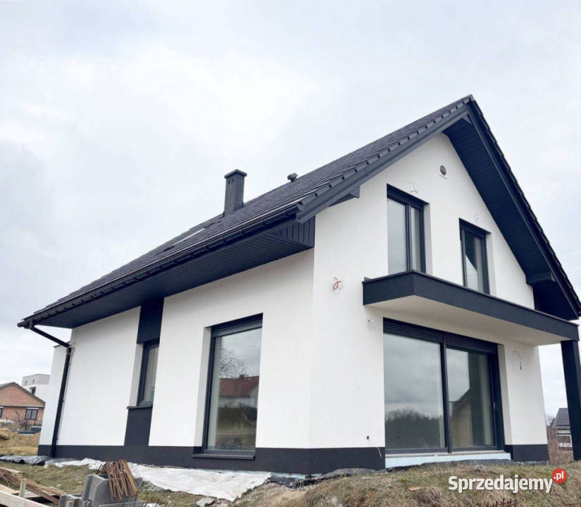 Szarów dom wolnostojący deweloperski