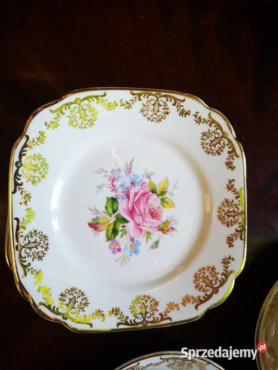 Filiżanka na podstawce z 2 talerzykami 22 ct Gdańsk