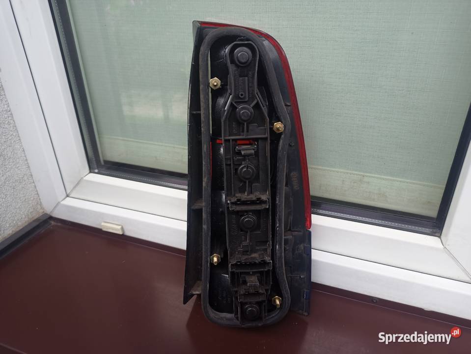 Seat Cordoba Vario Kombi lampa tył tylna lewa Oświetlenie Sieradz sprzedam