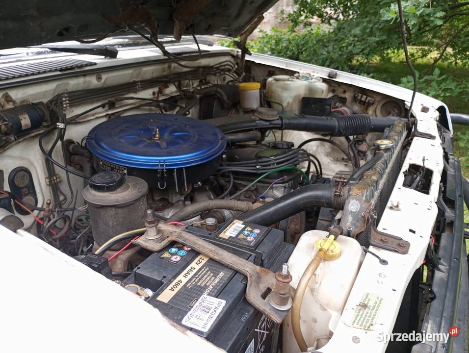 Nissan King kabpikup 4x4 zabytek żółte blachy manualna Wrocław