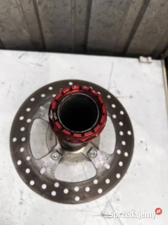 ośka wahacza Ducati SuperSport 950 S 2021