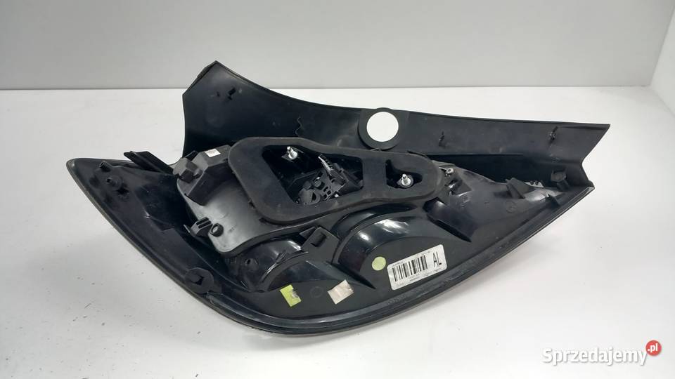 OPEL ASTRA H HB 5D LIFT LAMPA TYŁ PRAWA sprzedam